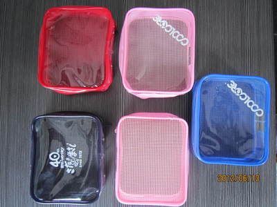 PVC膠袋 供應禮品袋 化妝品袋 拉鏈袋(圖)-深圳市飛達塑膠制品提供PVC膠袋 供應禮品袋 化妝品袋 拉鏈袋(圖)的相關介紹、產品、服務、圖片、價格深圳市飛達塑膠制品、pvc包、塑料禮品袋、pvc膠袋、pvc包裝袋、pvc拉鏈袋、pvc手提袋、pvc透明手提袋、pvc手提袋禮品袋、pvc塑料拉鏈袋、pvc袋拉鏈袋、pvc襪子包裝袋、彩色pvc包裝袋、pvc防水包裝袋、供應pvc膠袋、pvc膠袋生產、塑料禮品袋子、pvc塑料禮品袋、女pvc包、塑料pvc包、高品質PVC包