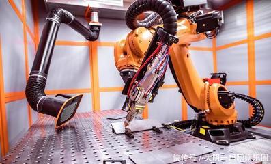 六軸機器人在金屬加工與金屬成形機床制造中的創新應用